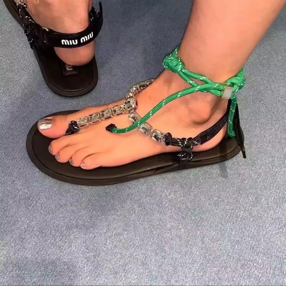 Handmade nylon bracelet, bag charm. Cherry Color - Picture 5 of 5